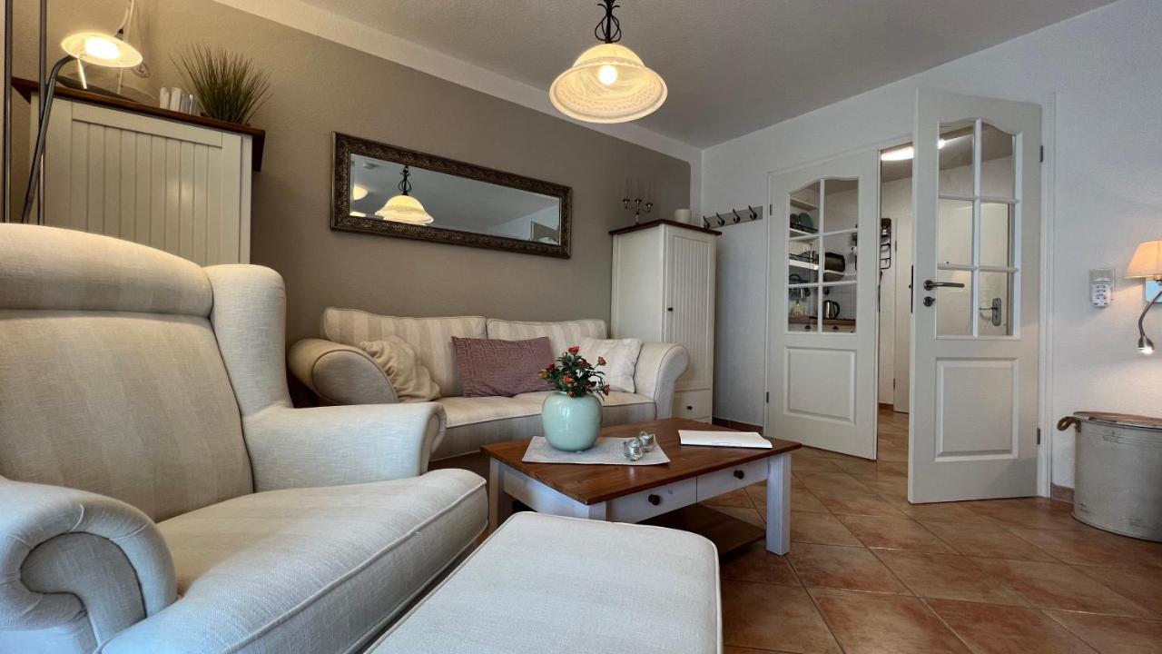 Ferienwohnung Sonnenblume Baabe Esterno foto